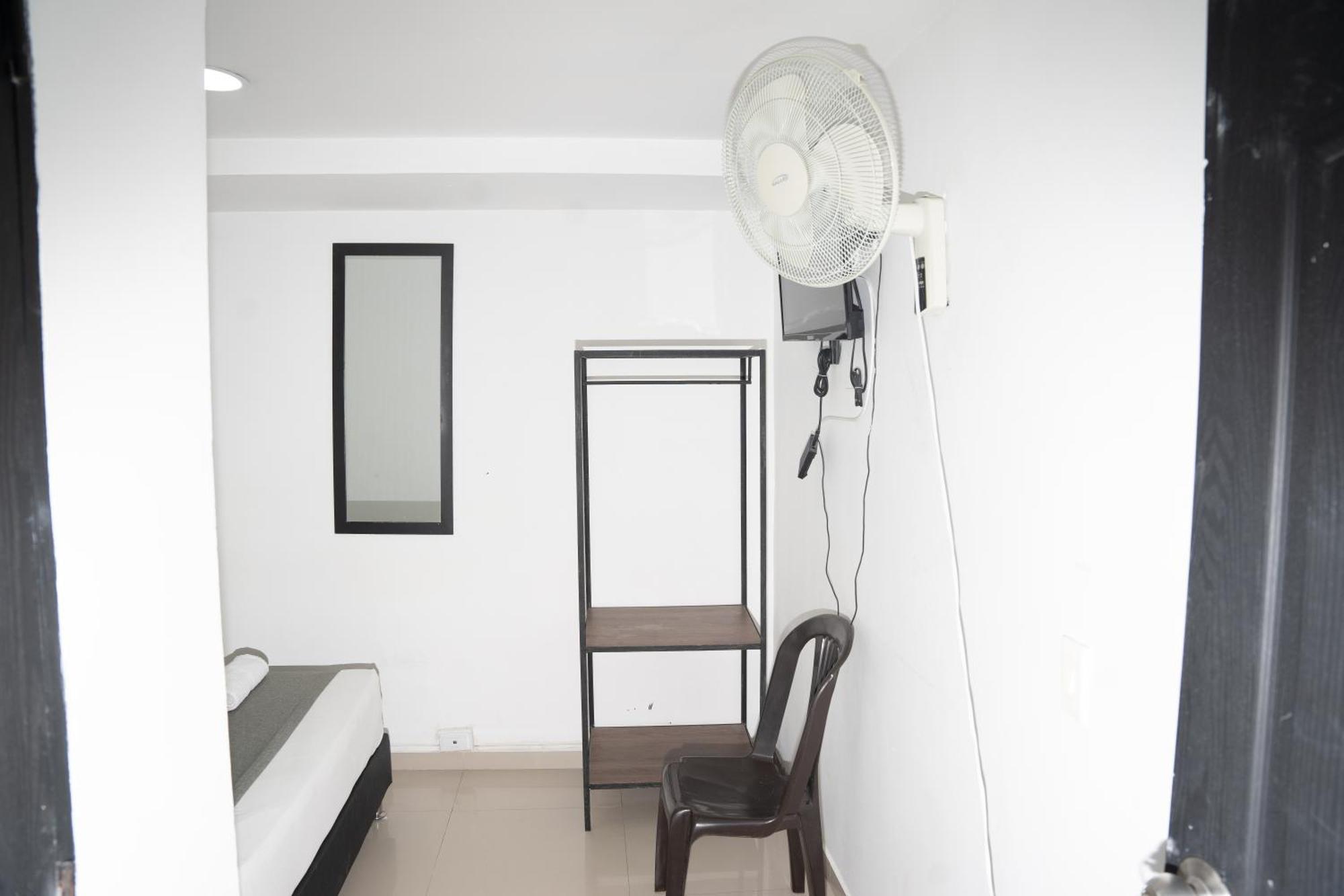 Hotel Laureles De Aburra Medellin Exterior photo